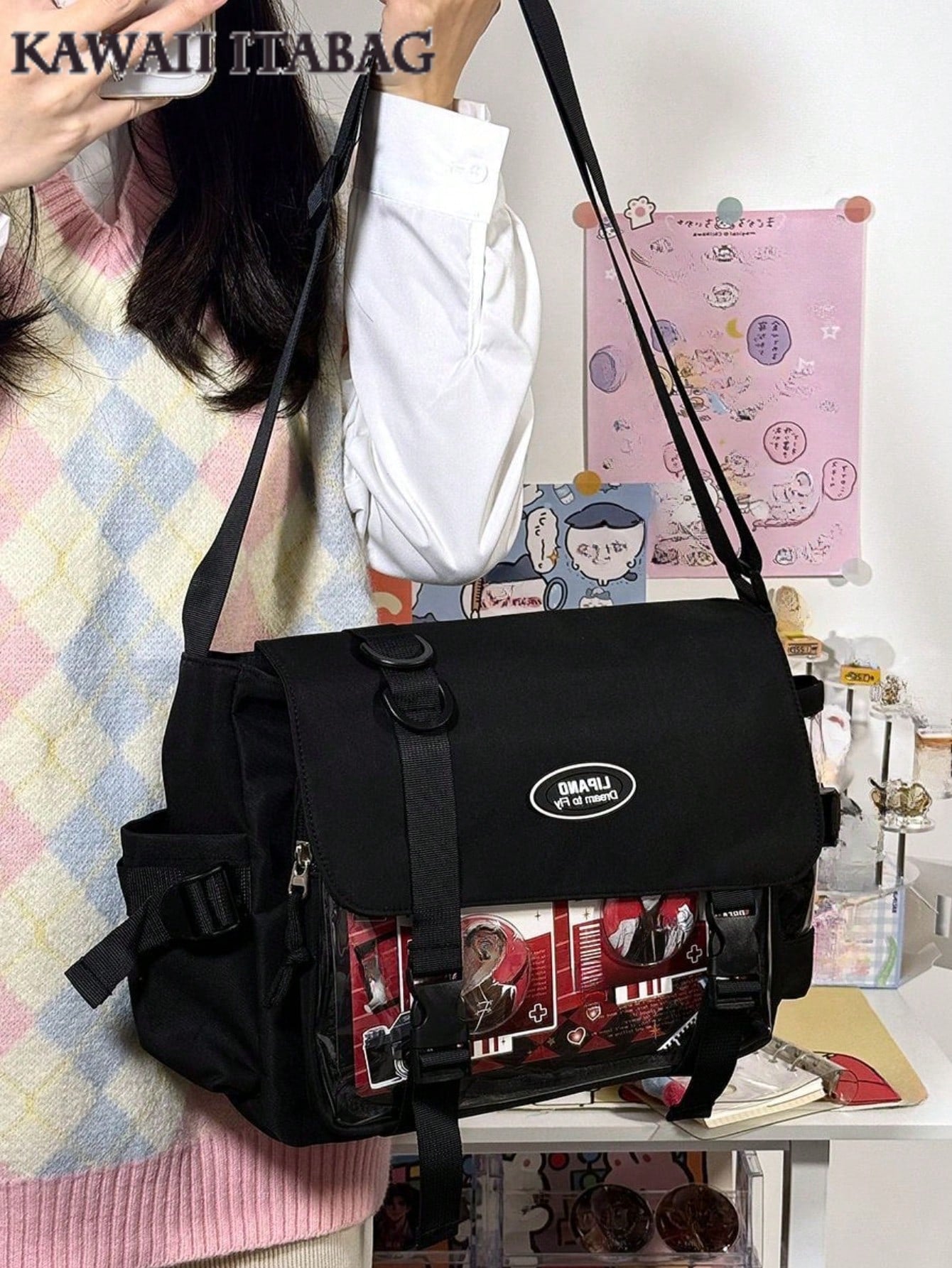 Multi-Pocket Ita Bag College Student Shoulder Bag with Display Window & 10cm Doll Ita Bag Crossbody Bags Women School Girls Book Bag Stachels Handbags