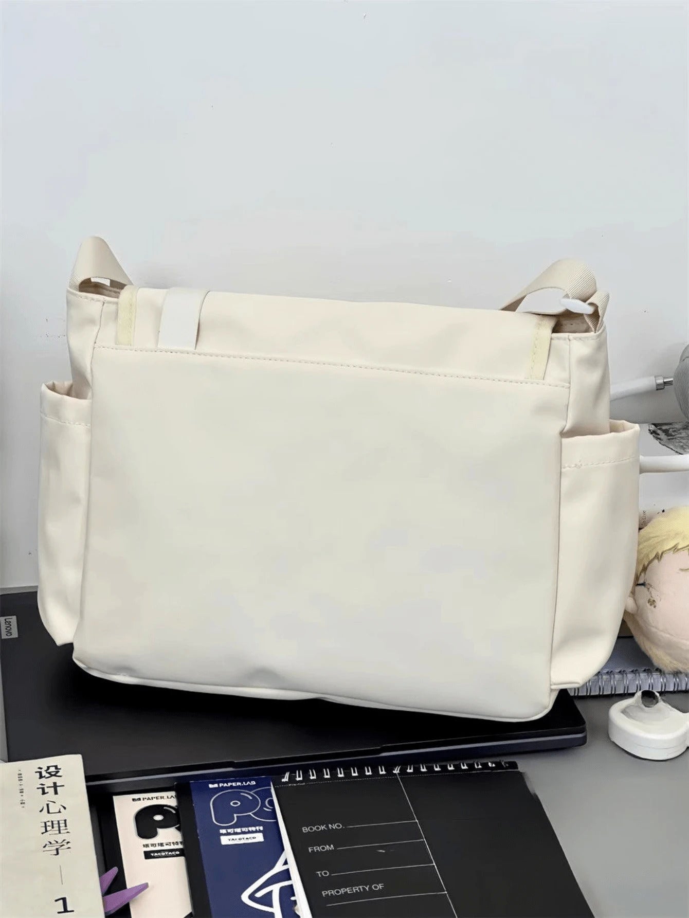 Japanese Harajuku Itabag Women New 2025 Back to School Messenger Bag With Badges Display Plate Crossbody Bags Women College Student Kawaii Ita Bag Shoulder Bag Girls Bolso Mujer