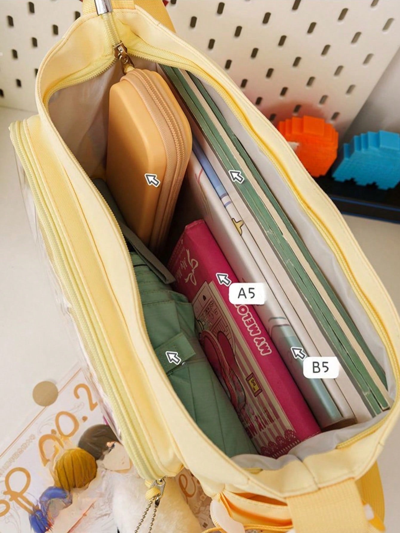 Y2K Japanese Ita Bag Girls Back To School Crossbody Bags Women New 2025 Ita Bag With Mini Badges Round Bag Cute-Lolita Shoulder Bag Nylon Messenger Bag Girl Clear Bag Transparent DIY PUT Badges Cards Bag With Badges Display Plate Fashion Japanese College