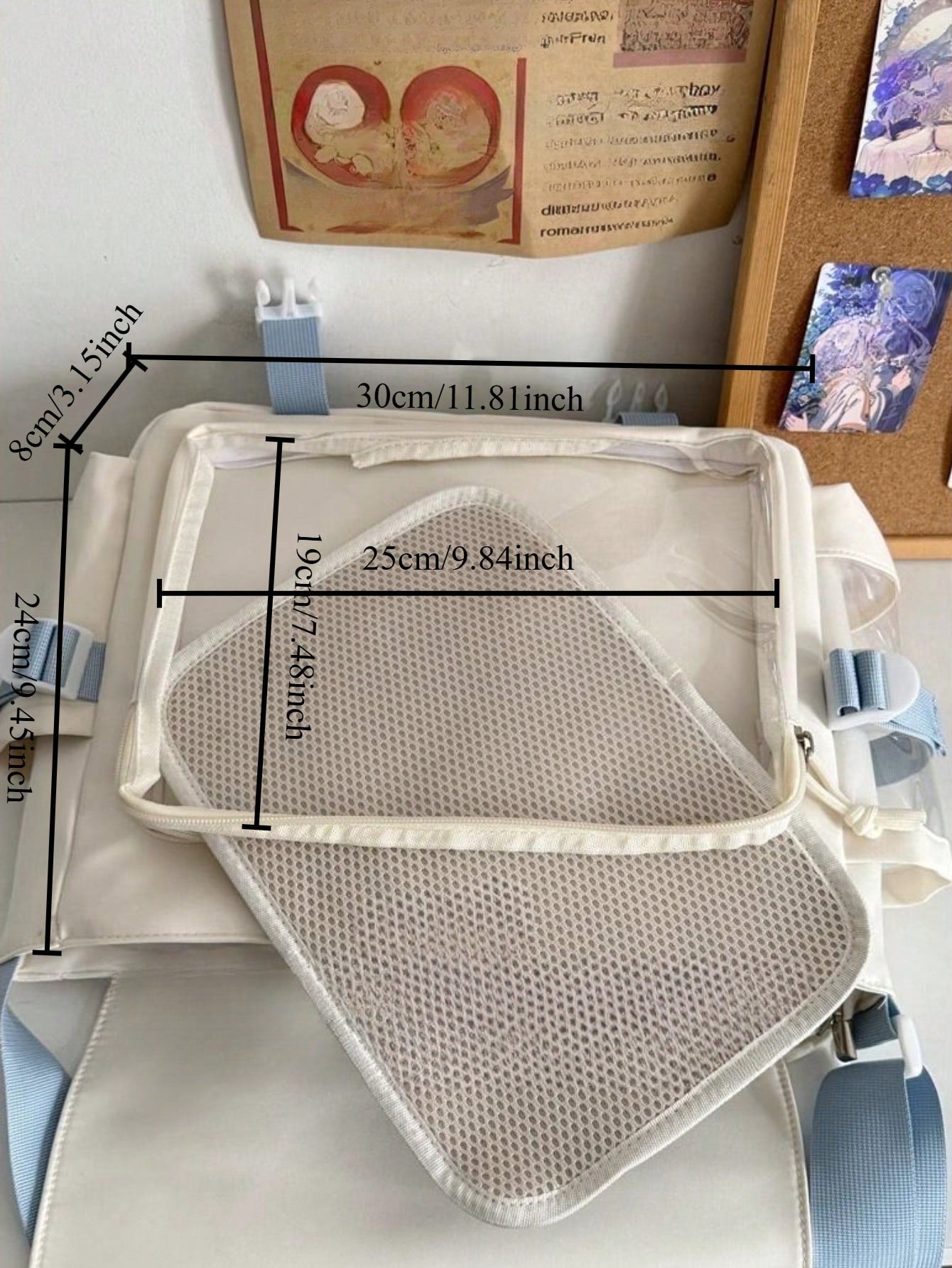 Multi-Pocket Ita Bag College Student Shoulder Bag with Display Window & 10cm Doll Ita Bag Crossbody Bags Women School Girls Book Bag Stachels Handbags