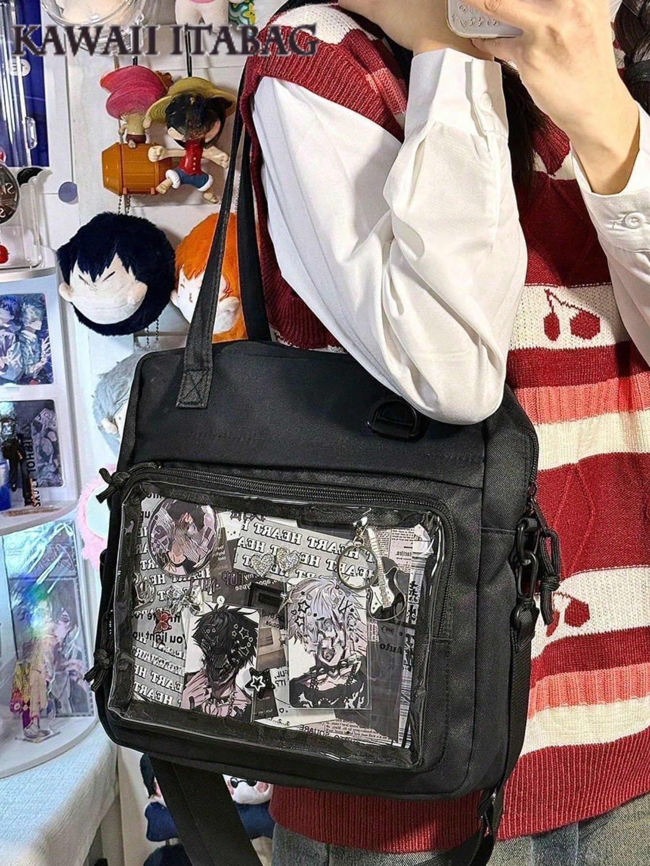 2025年新作 かわいい痛バッグ 女の子用 大容量 ナイロンショルダーバッグ 防水 斜め掛け ブックバッグ 透明ディスプレイウィンドウ付き JK 原宿系 メッセンジャーサッチェル トートバッグ 大学生向け かわいい和風 バッジ付き