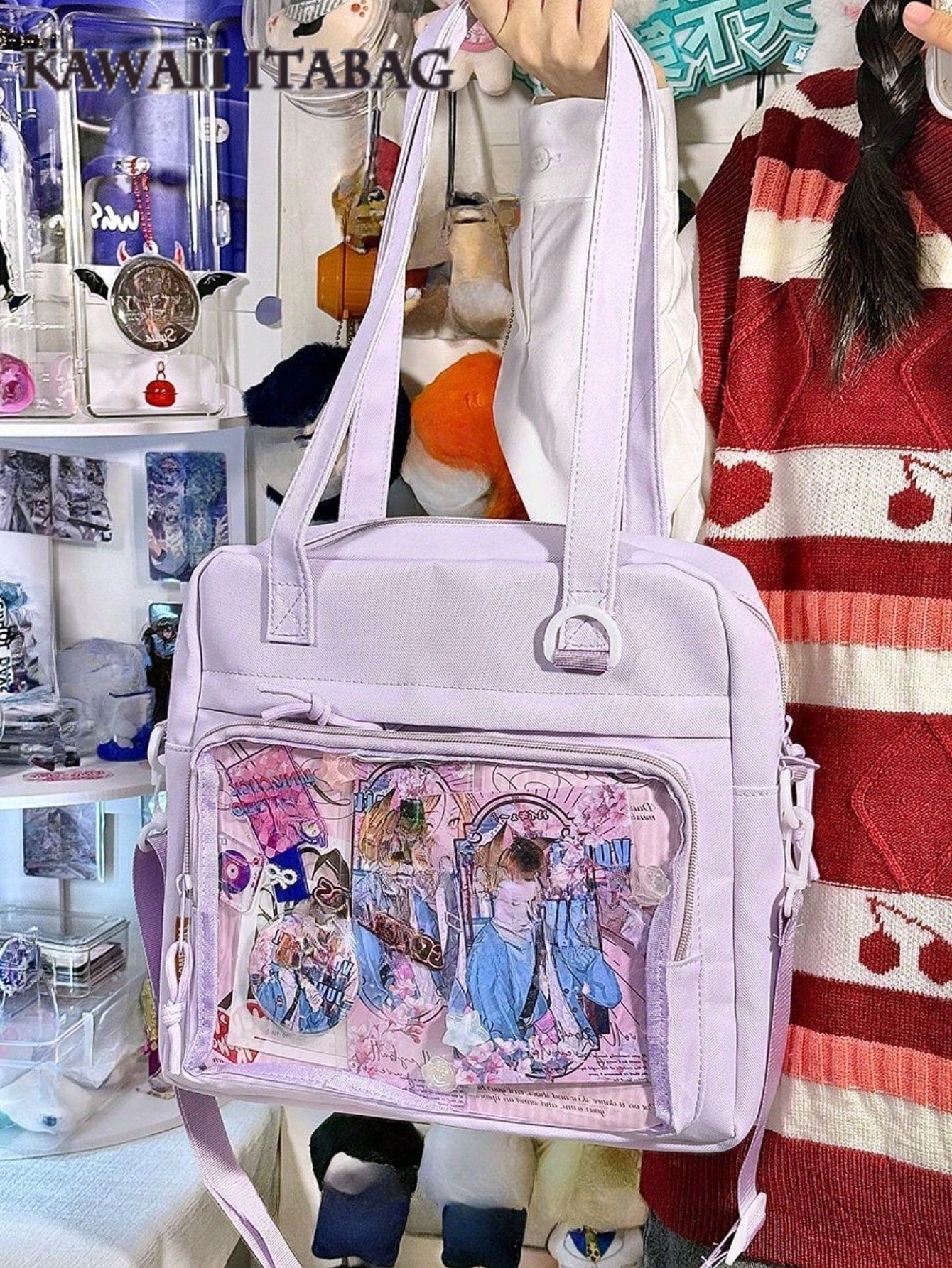 2025年新作 かわいい痛バッグ 女の子用 大容量 ナイロンショルダーバッグ 防水 斜め掛け ブックバッグ 透明ディスプレイウィンドウ付き JK 原宿系 メッセンジャーサッチェル トートバッグ 大学生向け かわいい和風 バッジ付き