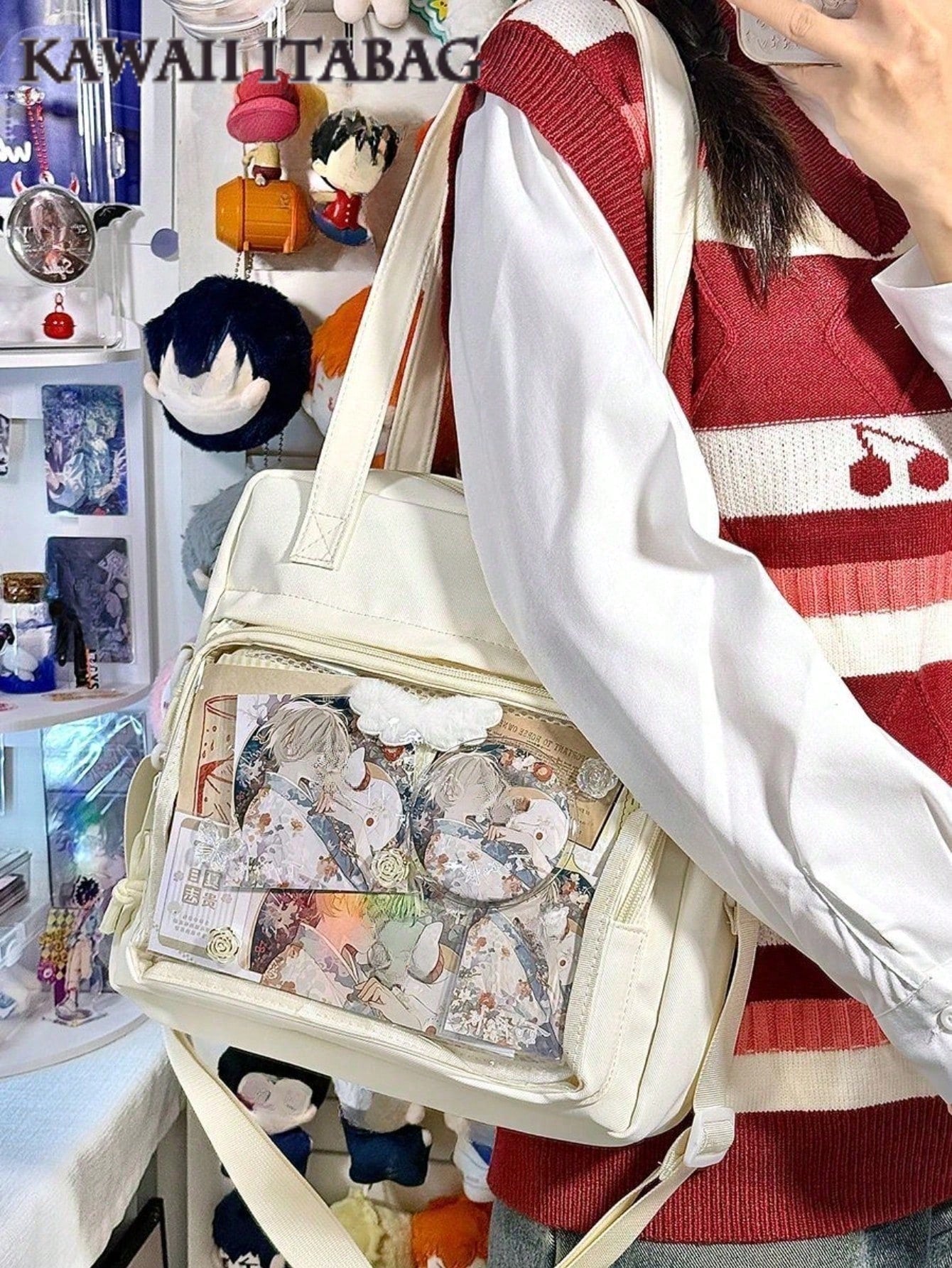 2025年新作 かわいい痛バッグ 女の子用 大容量 ナイロンショルダーバッグ 防水 斜め掛け ブックバッグ 透明ディスプレイウィンドウ付き JK 原宿系 メッセンジャーサッチェル トートバッグ 大学生向け かわいい和風 バッジ付き