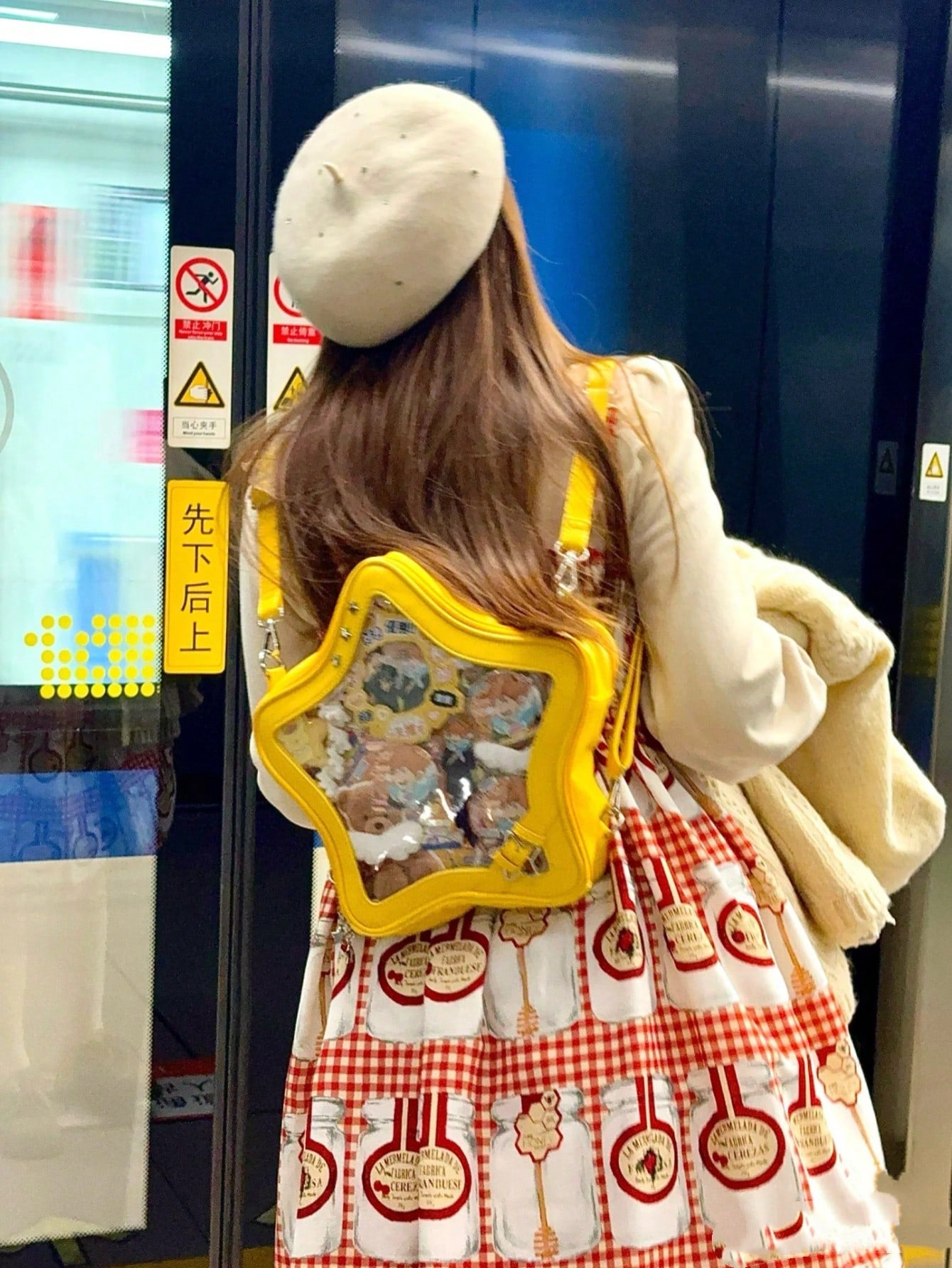 Star-Shaped Transparent Ita Bag Display Crossbody for Anime Pins, Badges & Character Merchandise