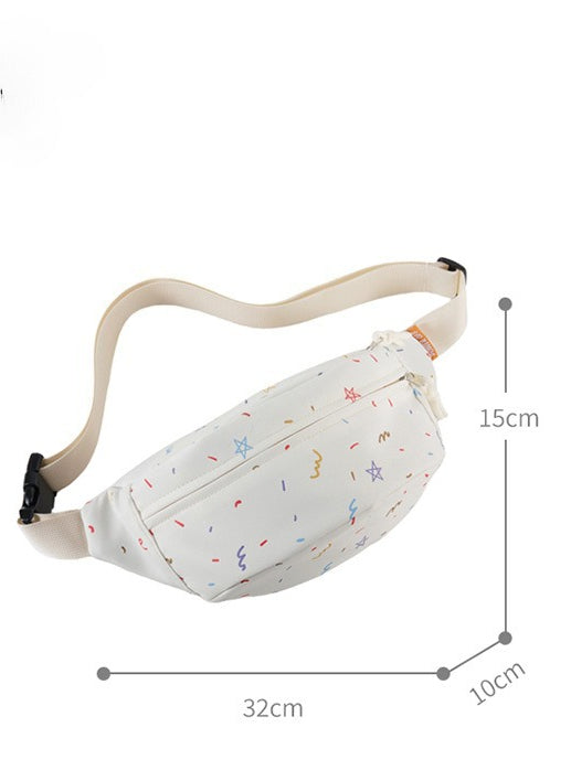 White chest bag with size dimensions 32x15x10cm labelled