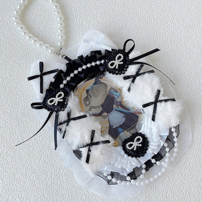 Black lace faux fur ita necklace with white pearls displaying game card