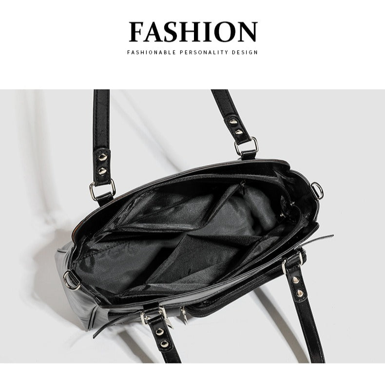 vintage ita bag interior multi compartment dividers zip pocket and organisation detail black