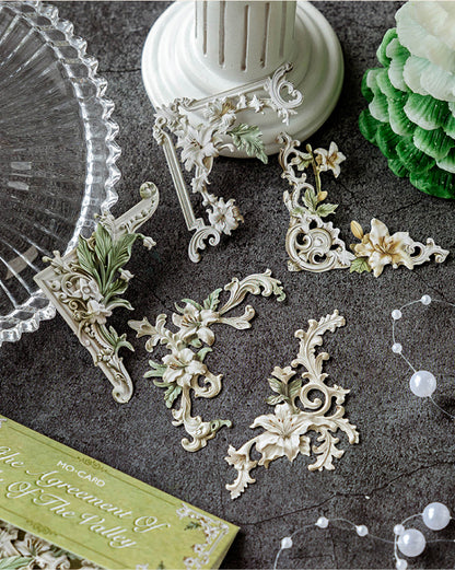 Hollow Relief Retro Corner Stickers — Baroque Floral Scrapbook Embellishments